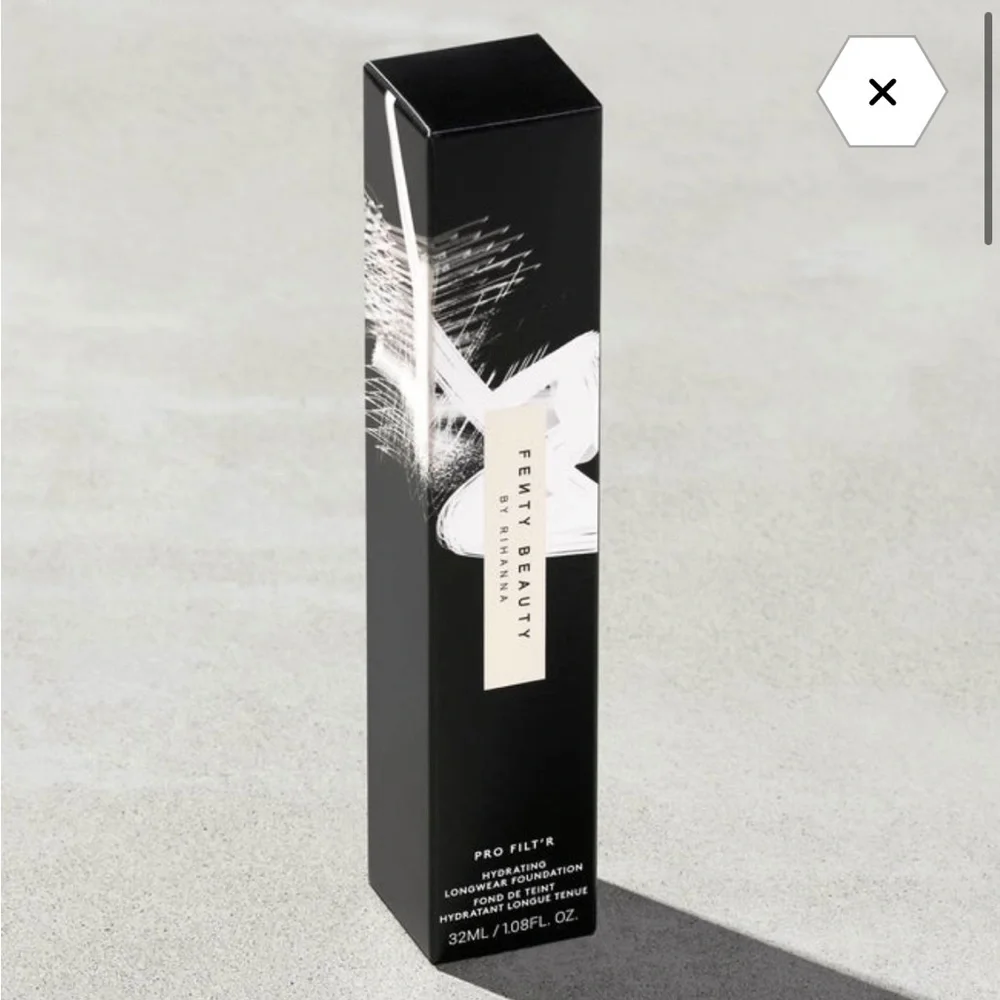 🌿 Fenty Beauty Pro Filt'r Hydrating Longwear Foundation / #255